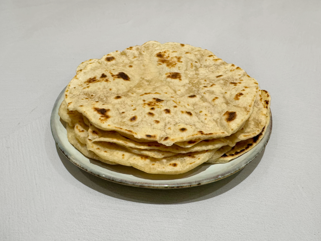 Zuurdesem, zuurdesemstarter Tortilla wrap of taco met desem of discard